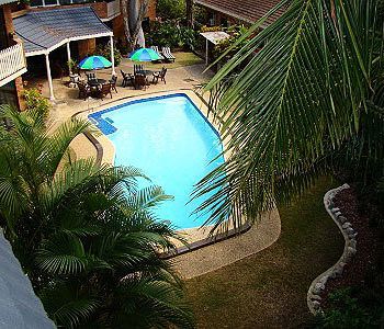Noosa Yallambee Holiday Apartments 누사빌 외부 사진