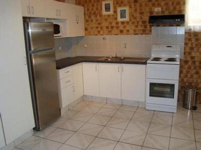 Noosa Yallambee Holiday Apartments 누사빌 객실 사진